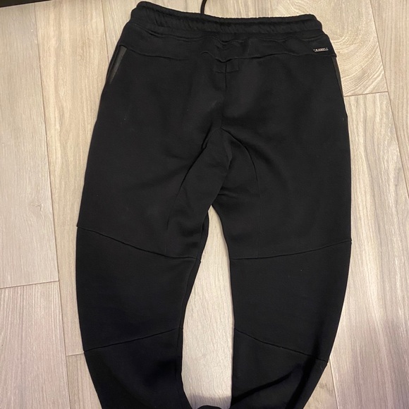 Joggers - Picture 3 of 5